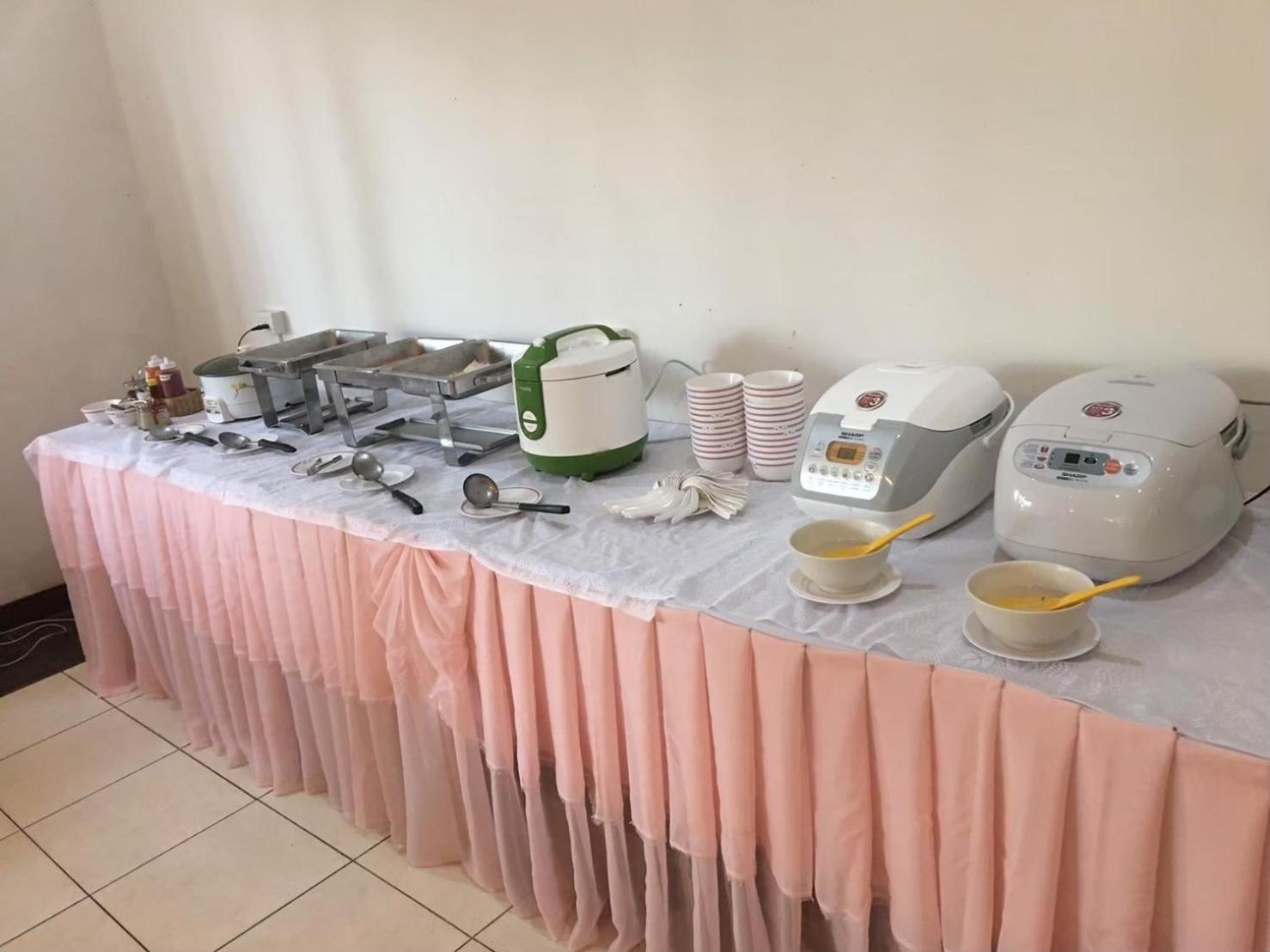 KP hotel Kumphawapi Buitenkant foto